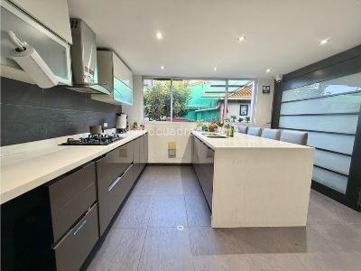 Casa en venta en Santa Barbara, Bogotá · foto 4 de 20