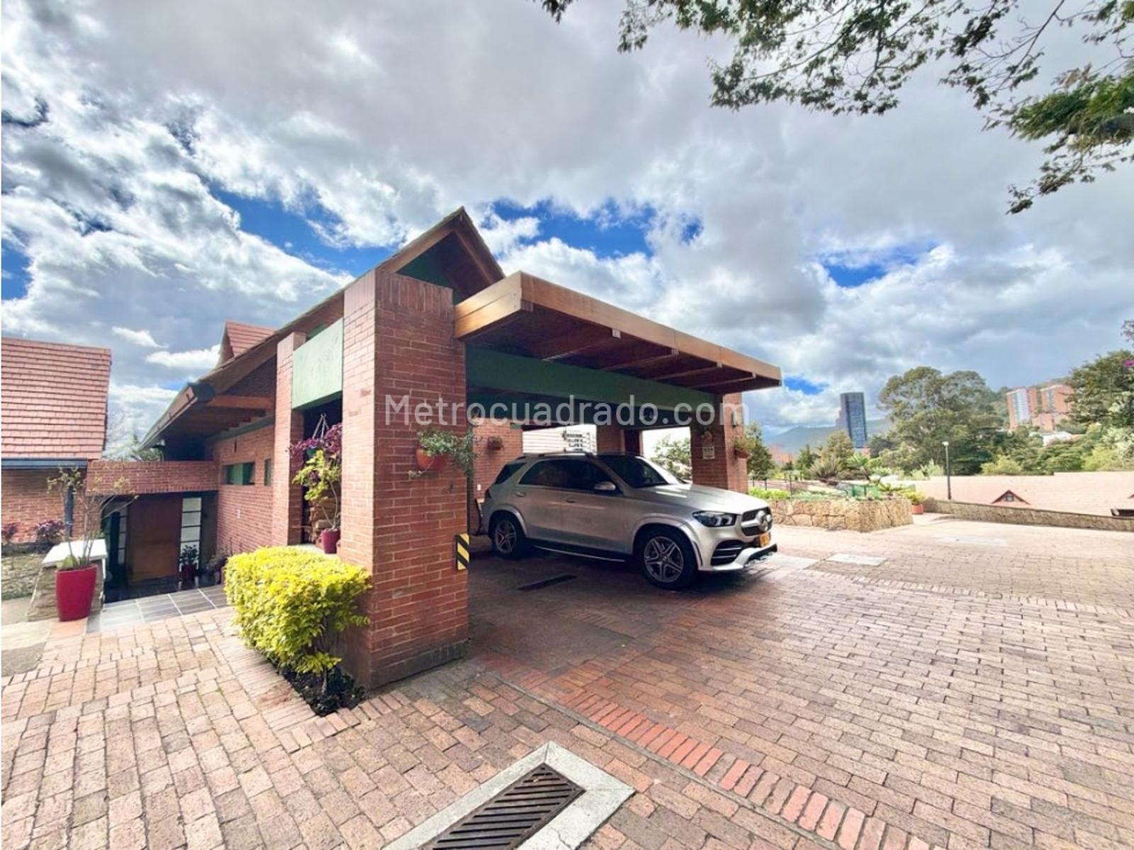 Casa de 4 habitaciones en venta en Usaquen, Bogotá — imagen 1 de 20