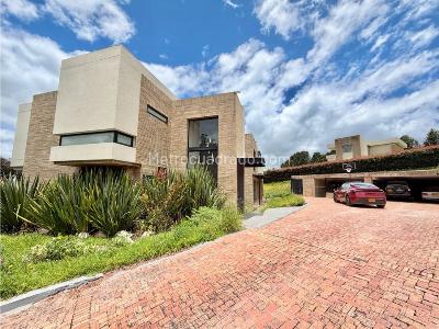 Casa de 4 alcobas en venta en Chia, Chía, 1900 m² · foto 3 de 20