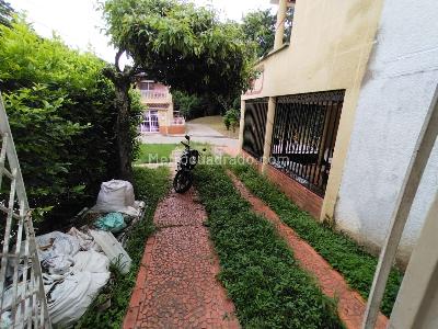 Casa de 2 alcobas en venta en Limoncito, Floridablanca, 62 m² · foto 2 de 18