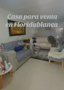 Casa de 3 alcobas en venta en Ub Villa Margarita, Floridablanca, 110 m² · foto 4 de 14
