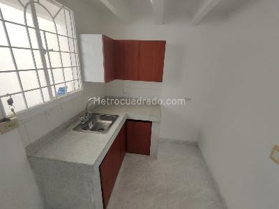 Casa de 3 alcobas en arriendo en Los Andes, Floridablanca, 90 m² · foto 3 de 17