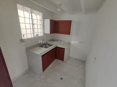 Casa de 3 alcobas en arriendo en Los Andes, Floridablanca, 90 m² · foto 4 de 17