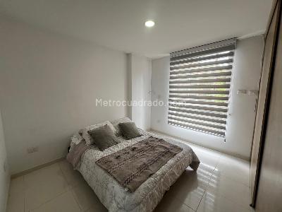 Apartamento de 3 alcobas en venta en El Refugio, Cali, 68 m² · foto 4 de 9