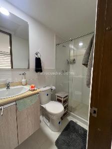 Apartamento de 3 alcobas en venta en El Refugio, Cali, 68 m² · foto 5 de 9