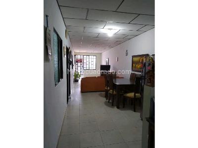 Casa de 4 alcobas en venta en Ciudad Porfia, Villavicencio, 96 m² · foto 2 de 8