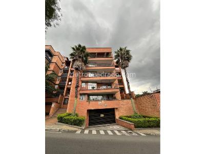 Apartamento de 3 alcobas en venta en Porton Del Escobero, Envigado, 97 m² · foto 2 de 14