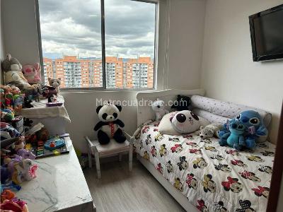 Apartamento de 3 alcobas en venta en Cortijo De Serrezuela, Mosquera, 84 m² · foto 4 de 20