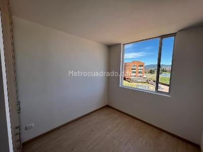 Apartamento de 2 alcobas en venta en Barrio San Pablo, Zipaquirá, 57 m² · foto 5 de 11