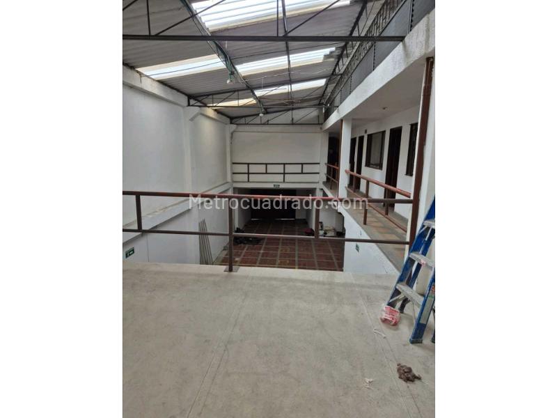 Bodega en Venta, Los Alcazares, Bogotá D.C. - Więcej