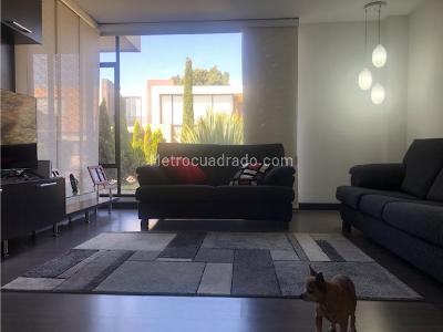 Casa de 4 alcobas en venta en Guaymaral, Bogotá, 474 m² · foto 9 de 20