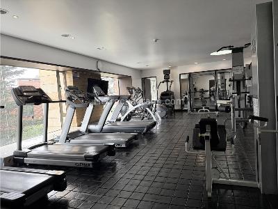 Apartamento de 4 alcobas en venta en Los Rosales, Bogotá, 513 m² · foto 4 de 14