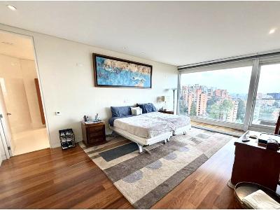 Apartamento de 4 alcobas en venta en Los Rosales, Bogotá, 513 m² · foto 6 de 14