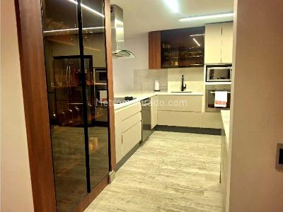 Apartamento en venta en Santa Barbara, Bogotá · foto 9 de 20