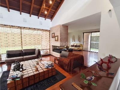 Casa de 4 alcobas en venta en Kalamary, Chía, 410 m² · foto 6 de 20