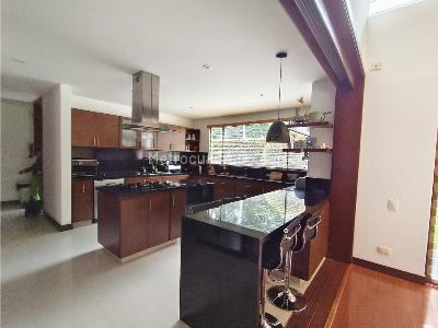 Casa de 4 alcobas en venta en Kalamary, Chía, 410 m² · foto 11 de 20