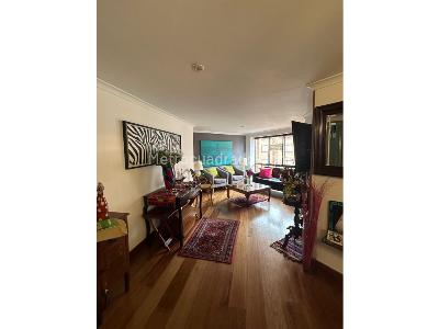 Apartamento de 3 alcobas en venta en Chico, Bogotá, 122 m² · foto 2 de 11