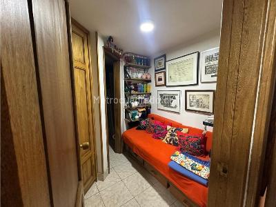 Apartamento de 3 alcobas en venta en Chico, Bogotá, 122 m² · foto 5 de 11