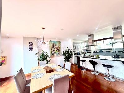 Apartamento en venta en Chico Navarra, Bogotá · foto 2 de 15