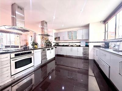 Apartamento en venta en Chico Navarra, Bogotá · foto 4 de 15