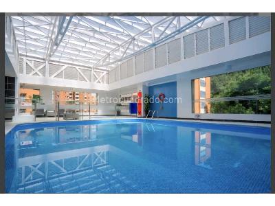 Apartamento de 3 alcobas en venta en Santa Barbara, Bogotá, 230 m² · foto 2 de 20
