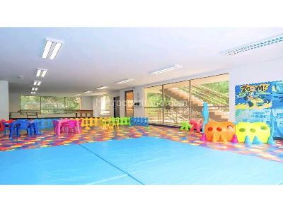 Apartamento de 3 alcobas en venta en Santa Barbara, Bogotá, 230 m² · foto 5 de 20