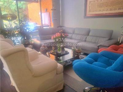 Apartamento de 3 alcobas en venta en Santa Barbara, Bogotá, 230 m² · foto 9 de 20
