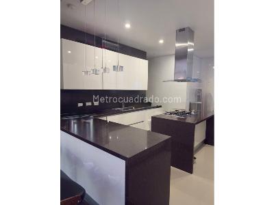 Apartamento de 3 alcobas en venta en Santa Barbara, Bogotá, 230 m² · foto 12 de 20