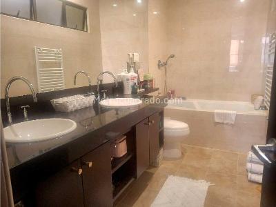 Apartamento de 3 alcobas en venta en Santa Barbara, Bogotá, 230 m² · foto 20 de 20