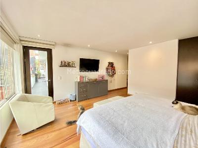 Apartamento de 3 alcobas en venta en El Virrey, Bogotá, 207 m² · foto 15 de 20