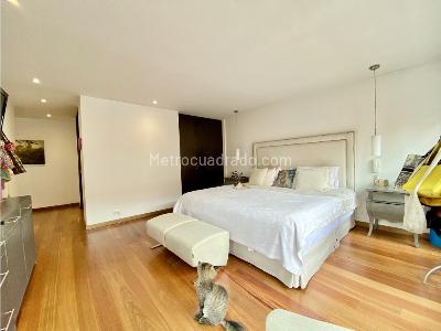 Apartamento de 3 alcobas en venta en El Virrey, Bogotá, 207 m² · foto 16 de 20