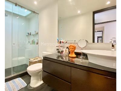 Apartamento de 3 alcobas en venta en El Virrey, Bogotá, 207 m² · foto 18 de 20