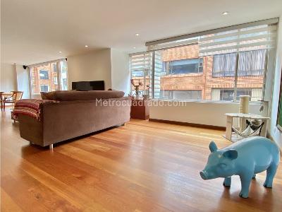 Apartamento de 3 alcobas en venta en El Virrey, Bogotá, 207 m² · foto 4 de 20