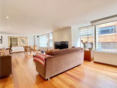Apartamento de 3 alcobas en venta en El Virrey, Bogotá, 207 m² · foto 5 de 20