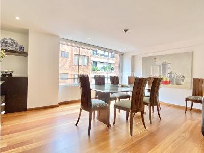 Apartamento de 3 alcobas en venta en El Virrey, Bogotá, 207 m² · foto 7 de 20