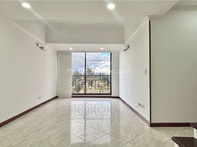 Apartamento en venta en Portales Del Norte, Bogotá · foto 3 de 20