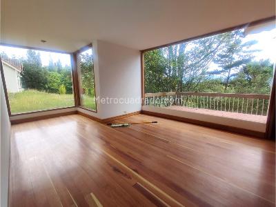 Casa de 4 alcobas en venta en Carina, Chía, 1600 m² · foto 3 de 20
