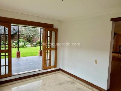 Casa de 4 alcobas en venta en San Jose De Bavaria, Bogotá, 220 m² · foto 18 de 20