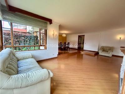 Casa de 4 alcobas en venta en San Jose De Bavaria, Bogotá, 220 m² · foto 8 de 20