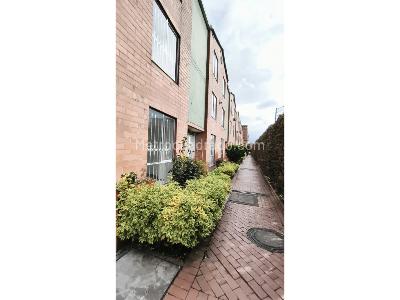 Casa en venta en Garces Navas, Bogotá · foto 2 de 20