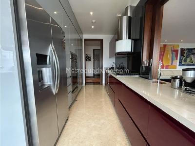 Apartamento en venta en Los Rosales, Bogotá · foto 9 de 20