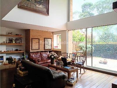 Apartamento de 4 alcobas en venta en Balcones De Lindaraja, Bogotá, 316 m² · foto 4 de 20