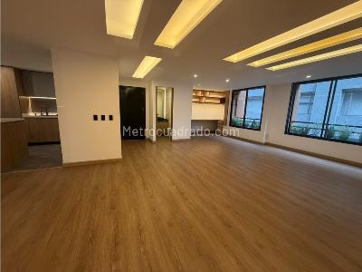 Apartamento de 3 alcobas en venta en Chico Norte, Bogotá, 178 m² · foto 3 de 20