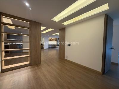 Apartamento de 3 alcobas en venta en Chico Norte, Bogotá, 178 m² · foto 17 de 20