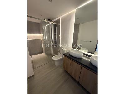 Apartamento de 3 alcobas en venta en Chico Norte, Bogotá, 178 m² · foto 19 de 20