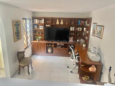 Casa de 5 alcobas en venta en La Flora, Cali, 294 m² · foto 9 de 20