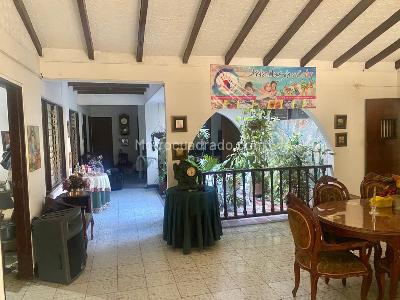 Casa de 4 alcobas en venta en Santa Anita, Cali, 300 m² · foto 3 de 17