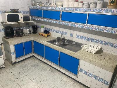 Casa de 4 alcobas en venta en Santa Anita, Cali, 300 m² · foto 9 de 17