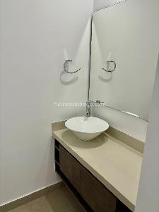 Apartamento de 3 alcobas en venta en Guadalupe, Cali, 206 m² · foto 10 de 20