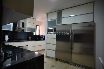 Apartamento de 4 alcobas en venta en Aguacatal, Cali, 360 m² · foto 10 de 20